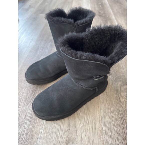 UGG Women's Bailey Button II Boots in Black - Picture 1 of 10